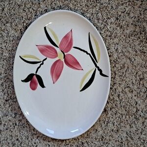 Ceramic Off white platter/ dark pink flowers/ greenery Rio Stetson China Co Vint